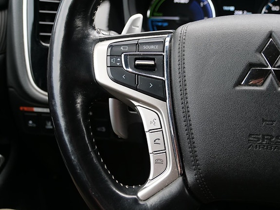 Mitsubishi Outlander 17 of 23