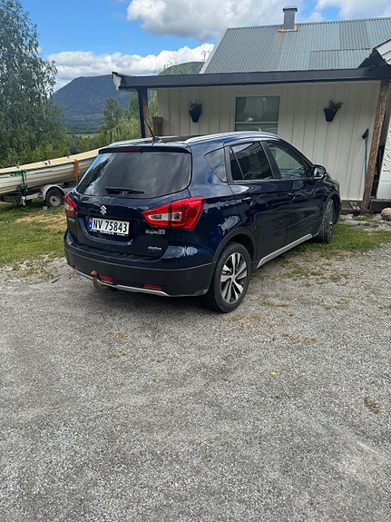 Suzuki SX4 S-Cross 3 of 3
