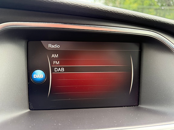 Volvo V40 Cross Country 20 of 27