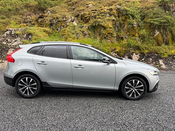 Volvo V40 Cross Country 6 of 27