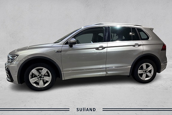 Volkswagen Tiguan 2 of 5