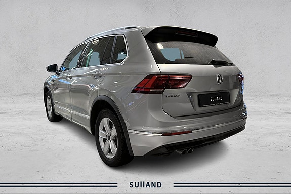 Volkswagen Tiguan 3 of 5