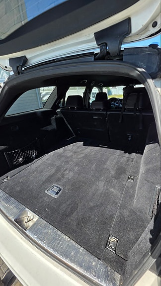 Mercedes-Benz E220 11 of 12