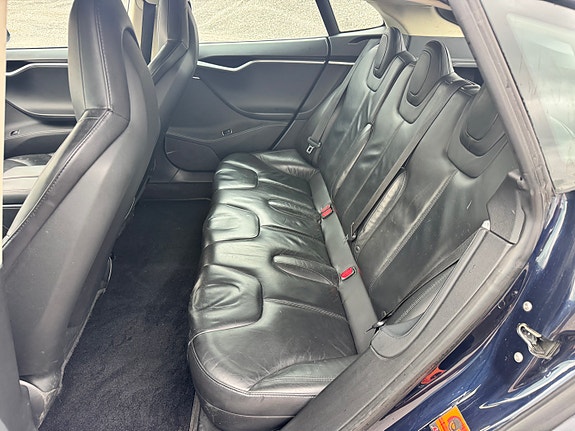 Tesla Model S 12 of 30