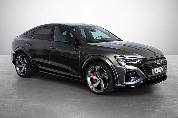 Audi SQ8 4 of 5