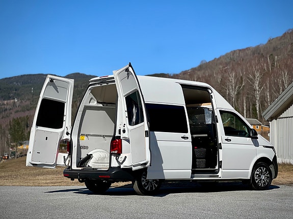 Volkswagen Transporter 3 of 5