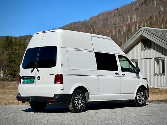 Volkswagen Transporter 2 of 5