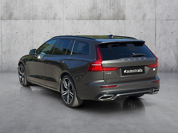 Volvo V60 3 of 5