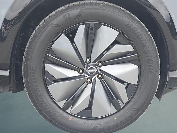Nissan Ariya 5 of 5