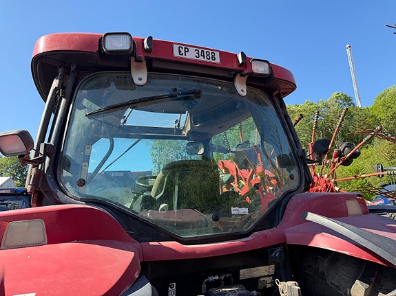 CASE IH MXU 135 4 of 5
