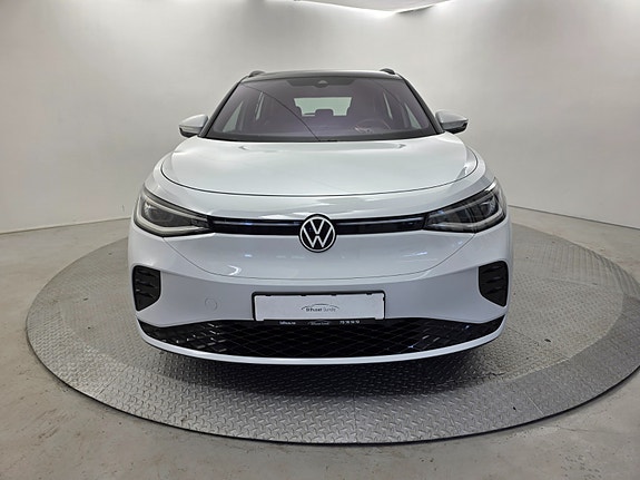 Volkswagen ID.4 GTX 2 of 5
