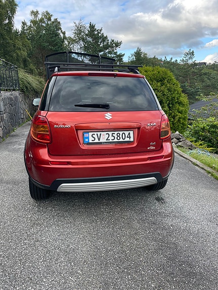 Suzuki SX4 9 of 13