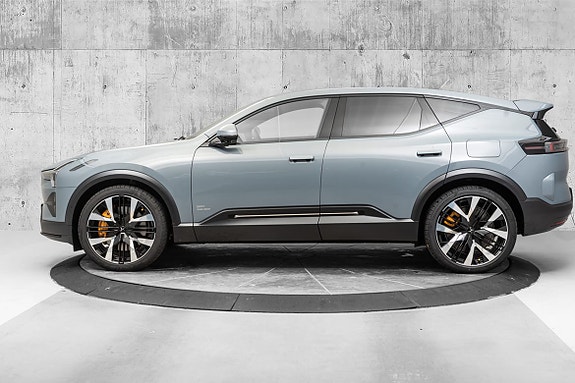 Polestar 3 3 of 5