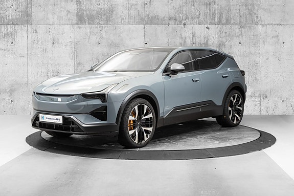 Polestar 3 2 of 5