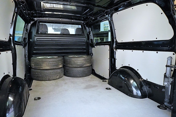Mercedes-Benz Vito 119 27 of 27