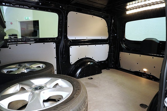 Mercedes-Benz Vito 119 25 of 27