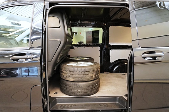 Mercedes-Benz Vito 119 24 of 27
