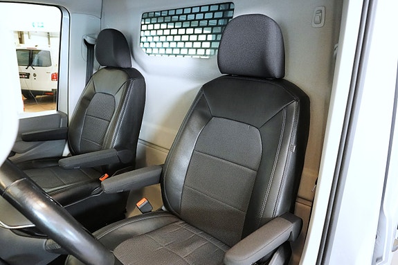 Volkswagen Crafter 12 of 30