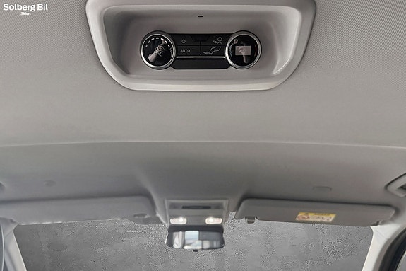 Ford Transit Custom 17 of 30