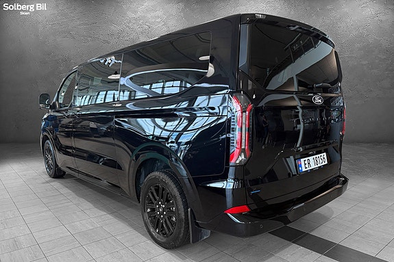 Ford Transit Custom 8 of 30