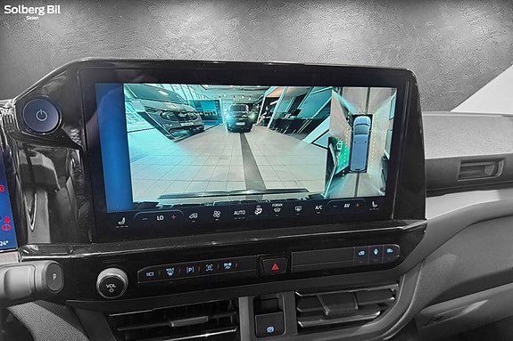 Ford Transit Custom 25 of 30