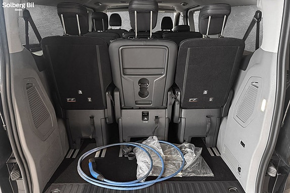 Ford Transit Custom 7 of 30