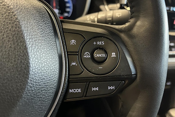 Toyota Corolla Cross 16 of 25