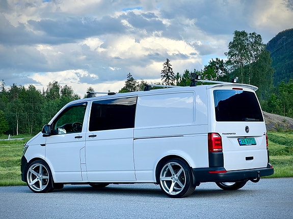 Volkswagen Transporter 2 of 5