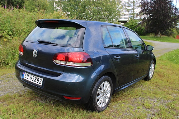 Volkswagen Golf VI 2 of 10