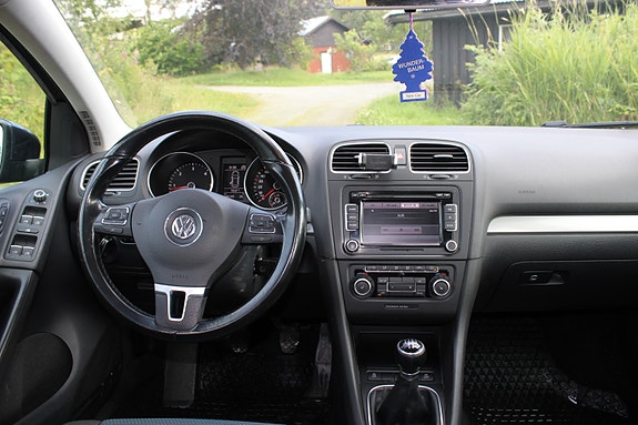 Volkswagen Golf VI 6 of 10