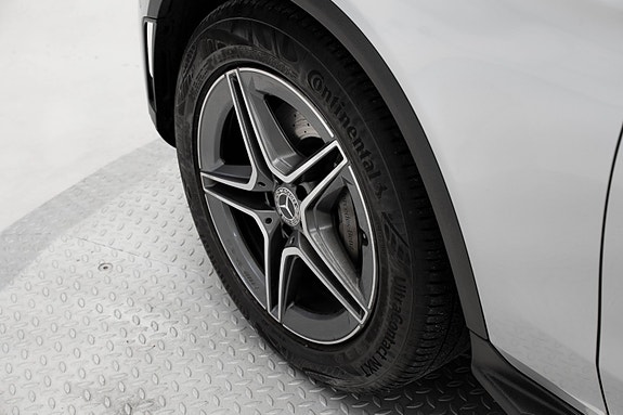 Mercedes-Benz GLC220 d 9 of 30