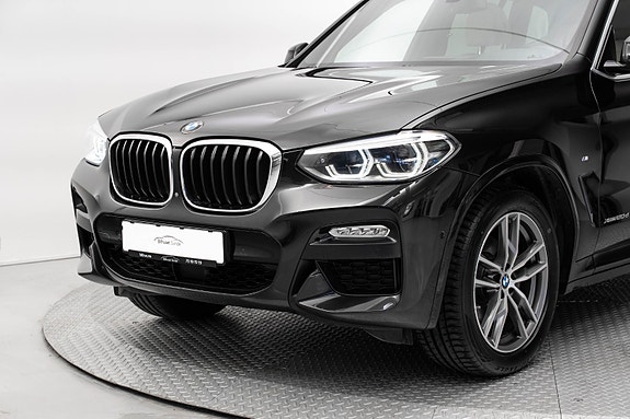 BMW X3 2 of 5