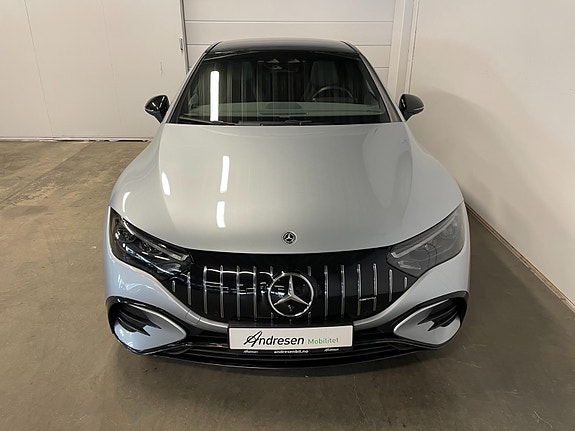 Mercedes-Benz EQE43 2 of 29