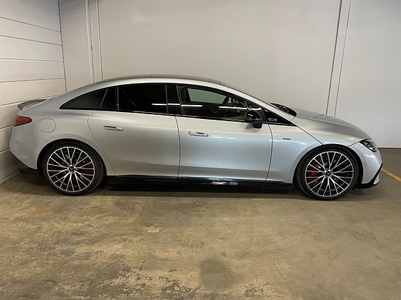 Mercedes-Benz EQE43 5 of 29