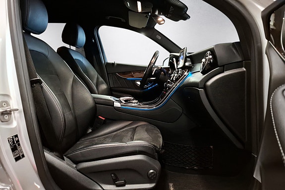 Mercedes-Benz GLC350 e 19 of 30