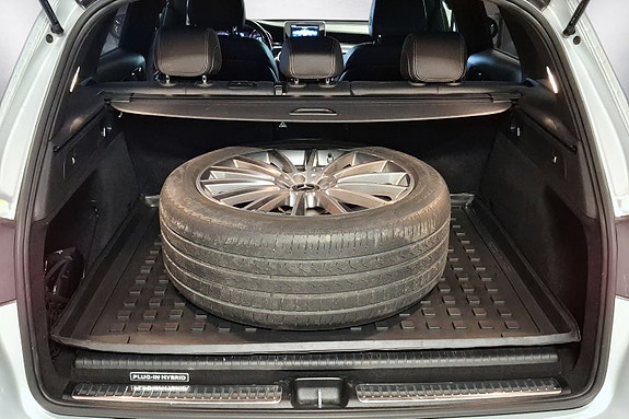 Mercedes-Benz GLC350 e 10 of 30