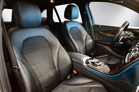 Mercedes-Benz GLC350 e 17 of 30