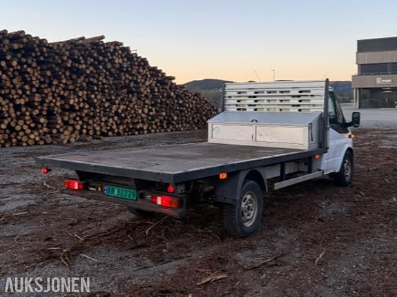 Ford Transit 3 of 5