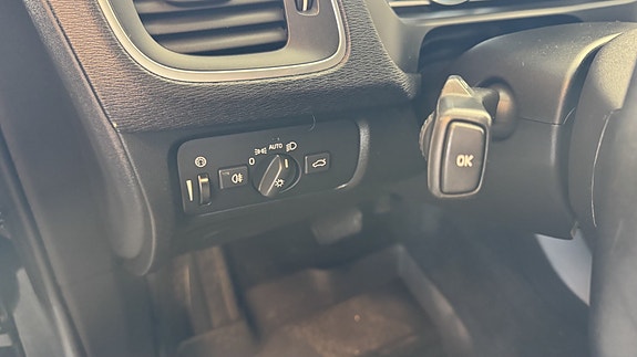 Volvo V40 9 of 15