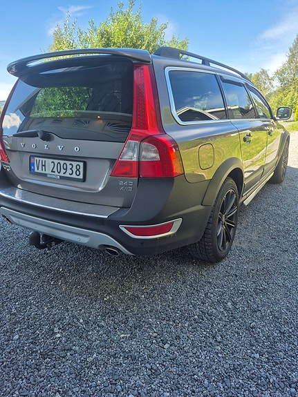 Volvo XC70 4 of 5