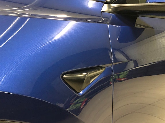 Tesla Model Y 6 of 30
