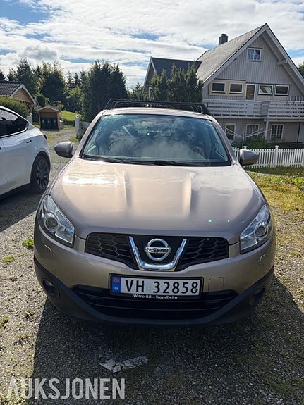 Nissan Qashqai 2 of 5