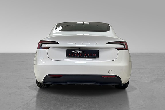 Tesla Model 3 11 of 30