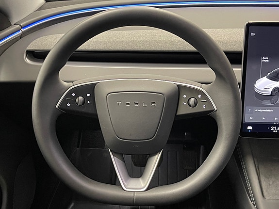 Tesla Model 3 22 of 30