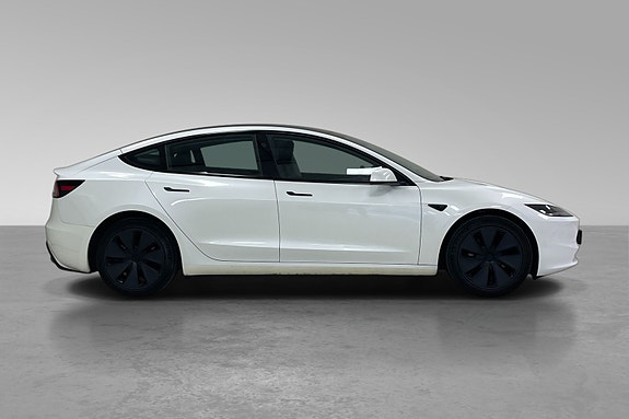 Tesla Model 3 3 of 30