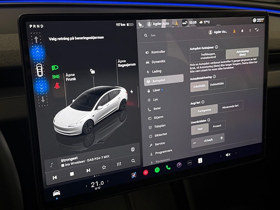 Tesla Model 3 28 of 30