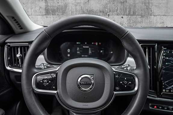 Volvo V90 14 of 26