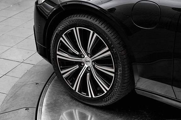 Volvo V90 9 of 26