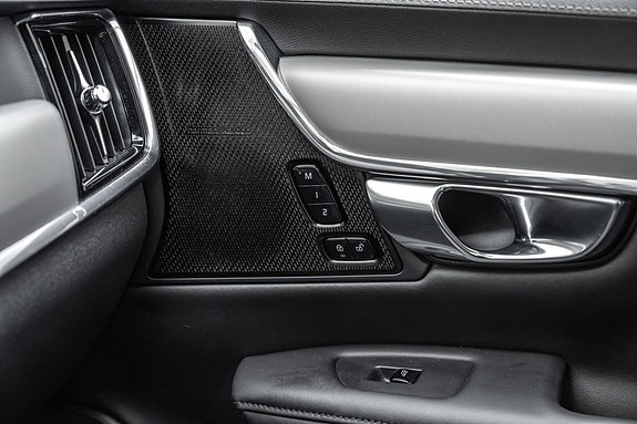 Volvo V90 21 of 26