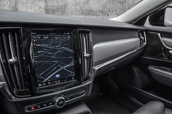 Volvo V90 16 of 26